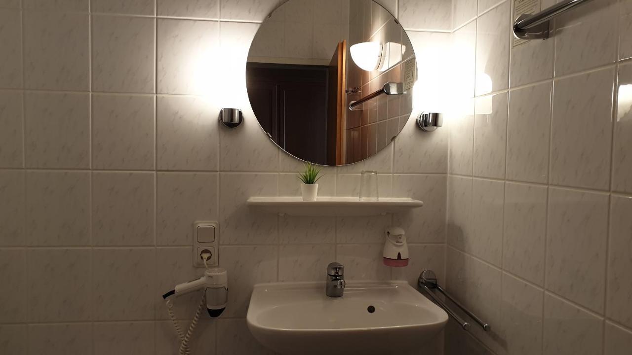 Hotel 宁布雷希特 外观 照片