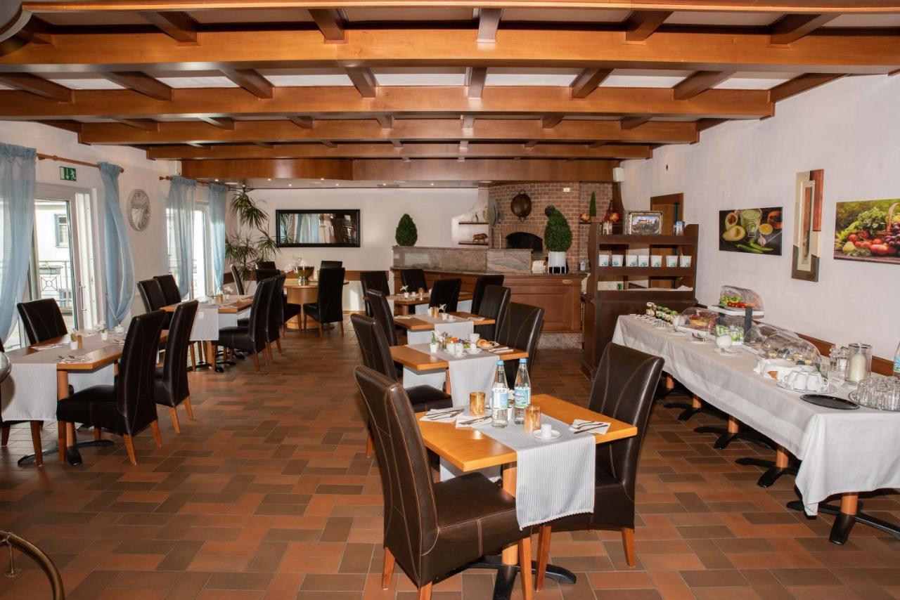 Hotel 宁布雷希特 外观 照片