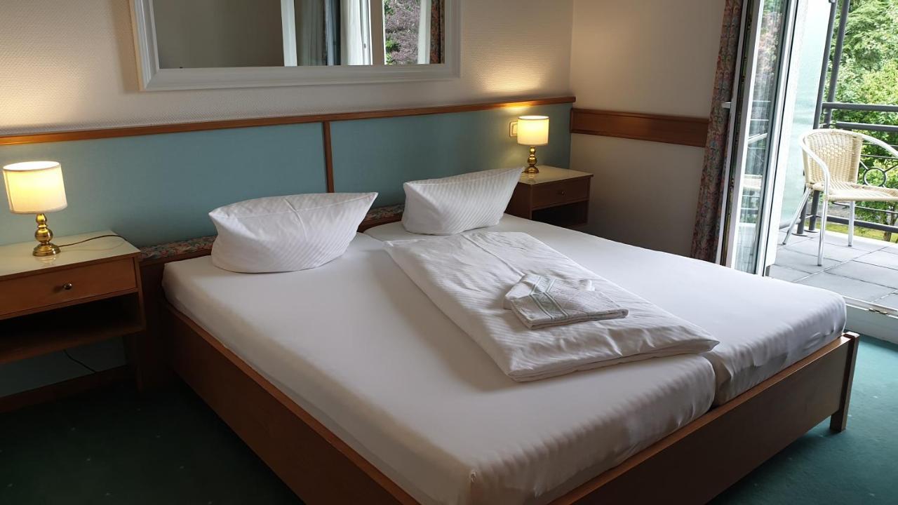 Hotel 宁布雷希特 外观 照片